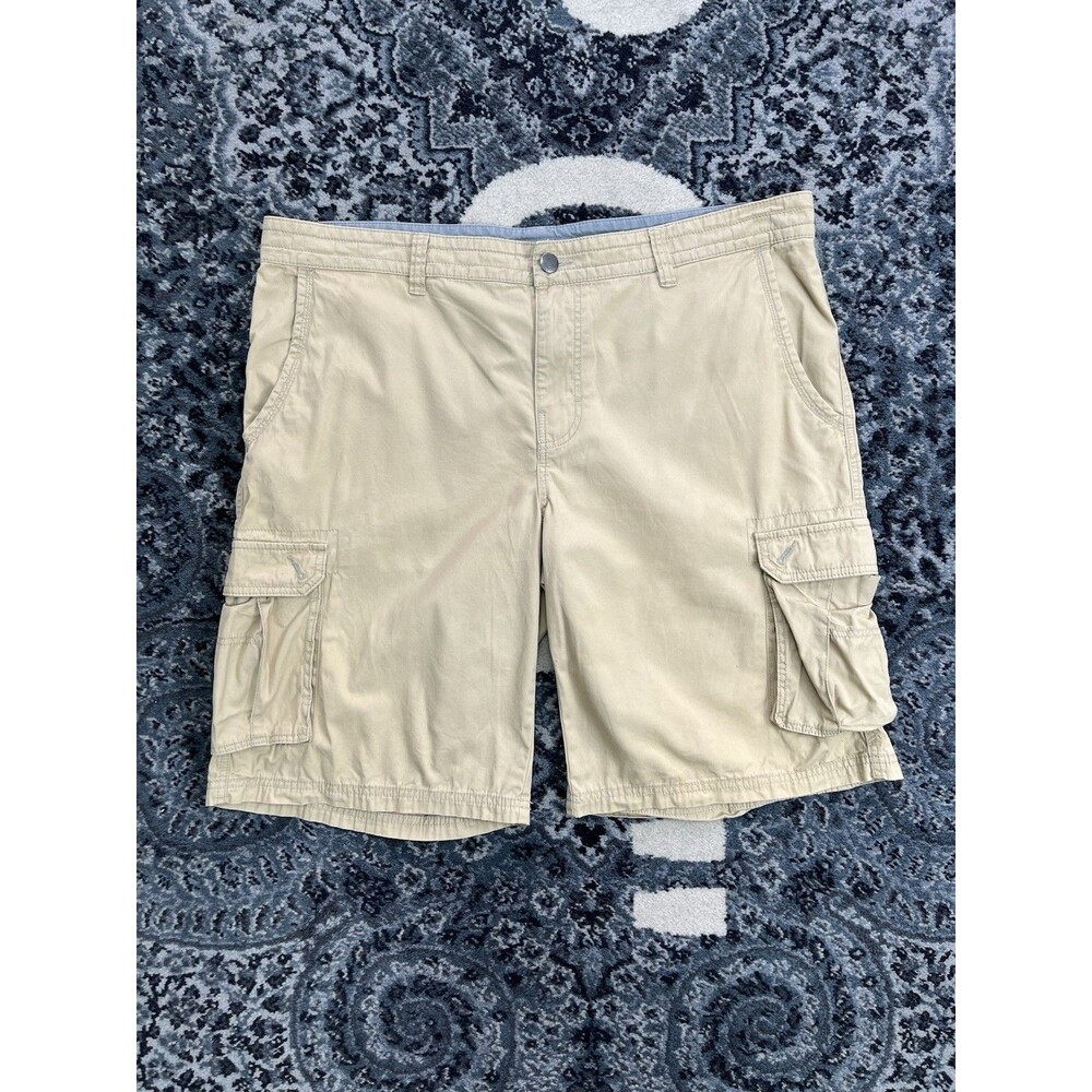 Columbia Brownsmead II Cargo Shorts Mens 42x12 Beige Tan Omni-Shade UPF 50